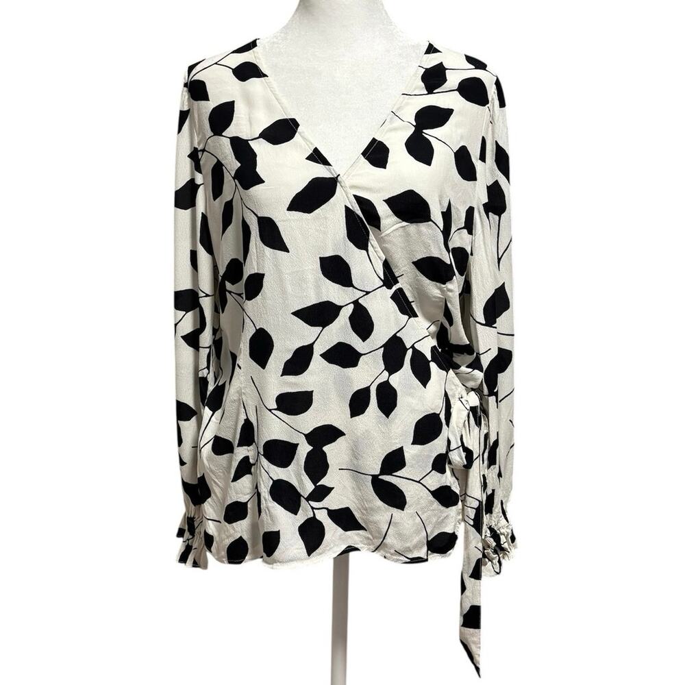 Talbots Size L Wrap Top Blouse Leaf Print Leaves